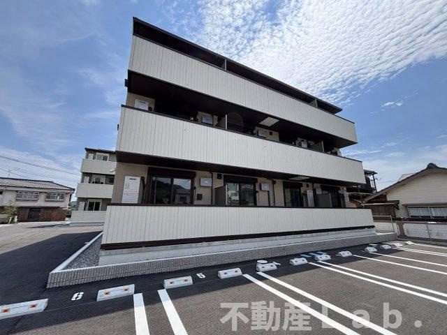 ベルイール　B棟