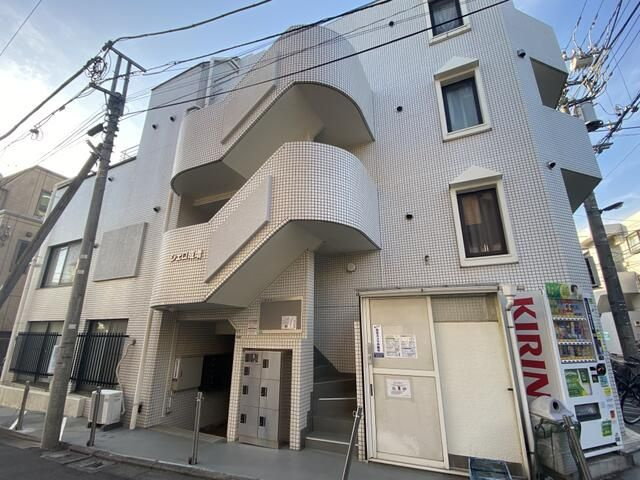 シェロ成増の外観