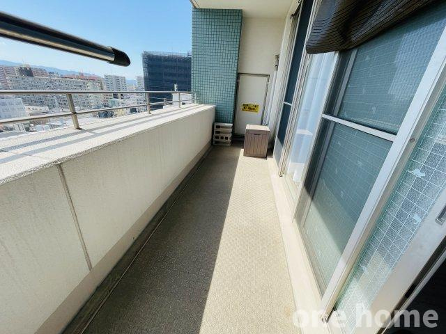 ネバーランド北大阪のバルコニー|◆広々としたバルコニーです！
◆【onehome専任物件】売主様→当社→お客様の関係でご内覧～商談までスムーズです!!