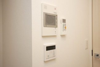【セキュリティ】 | セレニテ難波ミラク参番館 | モニター付きインターホンです
