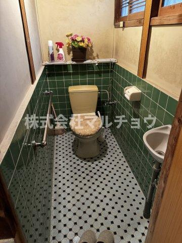東山戸建てのトイレ|トイレもきれいです