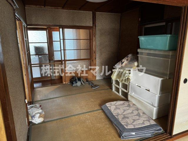 東山戸建ての和室|柔らかい畳が心地よい和室