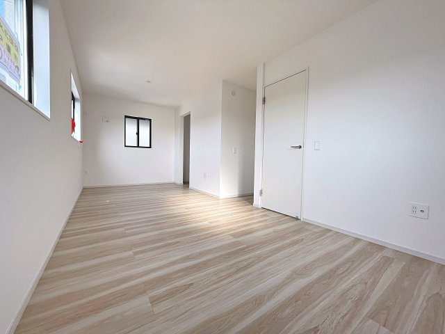 新築戸建・新築建売　郡山市富久山町8期　明健小・明健中の洋室|11.7帖の洋室はゆとりのあるプライベート空間！間仕切り対応で2部屋へ分割可能です！