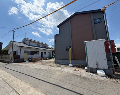 【前面道路含む現地写真】 | 高崎市江木町　新築住宅