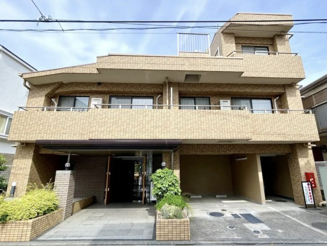 【外観】 | ご自宅から現地まで、当社スタッフがお車にて、「お迎え・お送り」をしております。ぜひお気軽にお問い合わせくださいませ♪