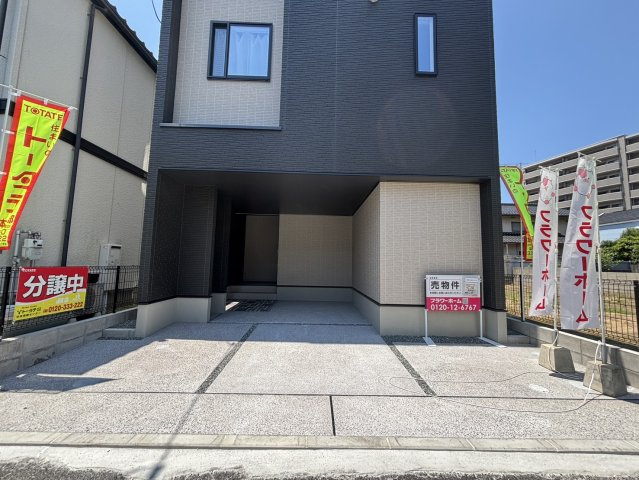 東区牛田南1丁目の駐車場