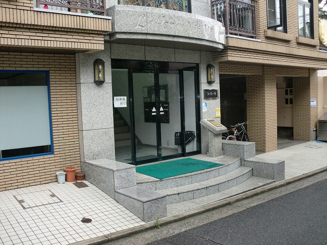 【エントランス】ラパーク