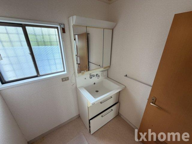 山手台6丁目一戸建ての洗面所