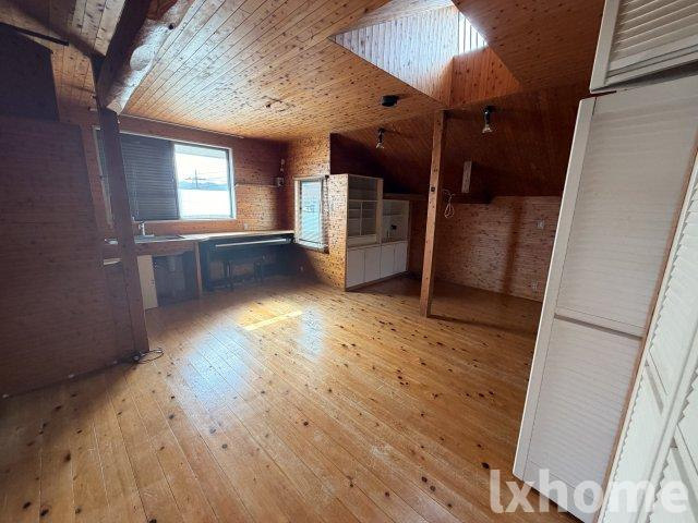 山手台6丁目一戸建ての居間・リビング