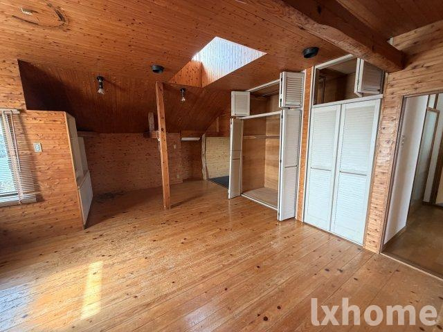 山手台6丁目一戸建ての居間・リビング