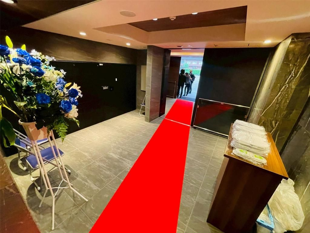ＯＰＥＮ　ＲＥＳＩＤＥＮＣＩＡ　ＳＨＩＮＪＵＫＵ　ＴＨＡ　ＨＯＵＳＥのロビー|ロビー
