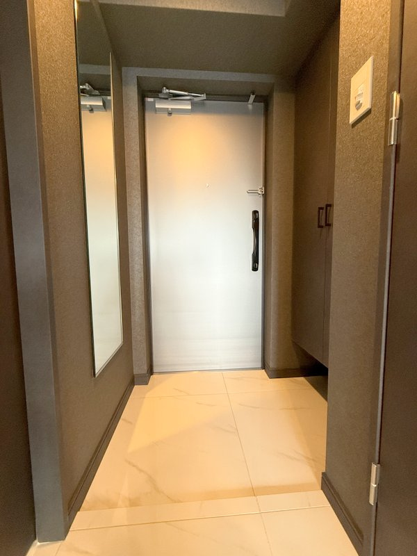 S-RESIDENCE難波西alter　仲介手数料無料の玄関