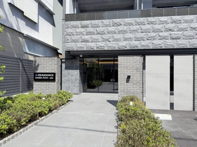 S-RESIDENCE難波西alter　仲介手数料無料のエントランス