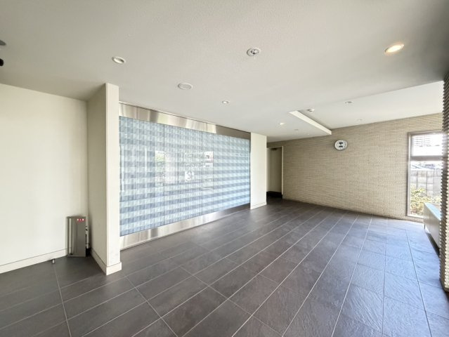 アネージュ石川セオリアのエントランス