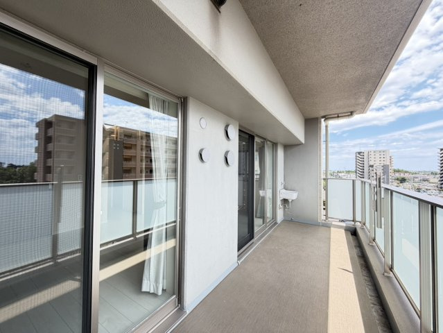 アネージュ石川セオリアのバルコニー