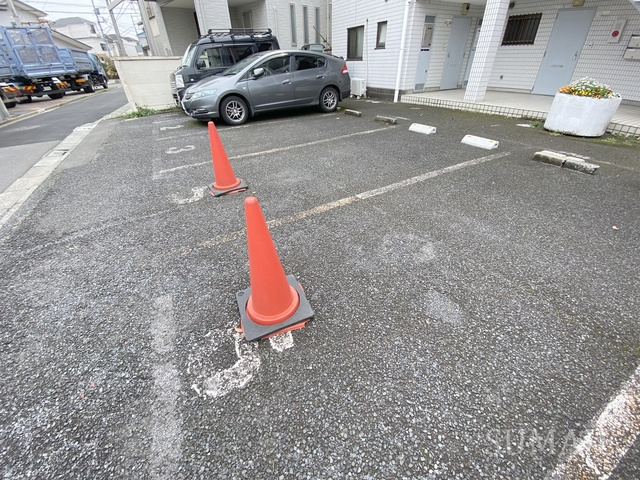 フローラルビューの駐車場|敷地内駐車場完備。（要確認）