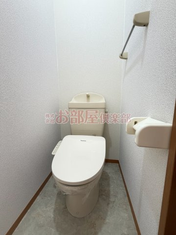 エスポワールのトイレ|ゆったりとした空間のトイレです