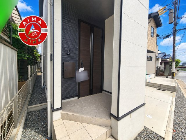 福岡市早良区飯倉3丁目第7-3棟（1号棟）の玄関|おでかけの時も帰った時も、「我が家」を最初に感じでもらえる素敵な空間に。