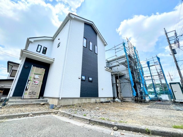 八王子市大和田町　全2棟　新築戸建の前面道路含む現地写真