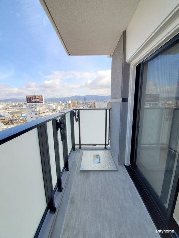 S-RESIDENCE高井田central　仲介手数料無料のバルコニー