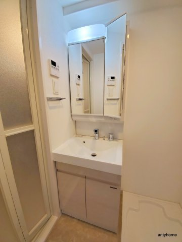S-RESIDENCE高井田central　仲介手数料無料の洗面所
