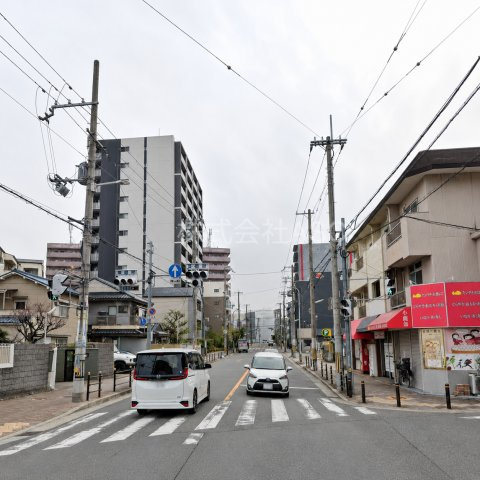 コーポラス清水丘の洋室