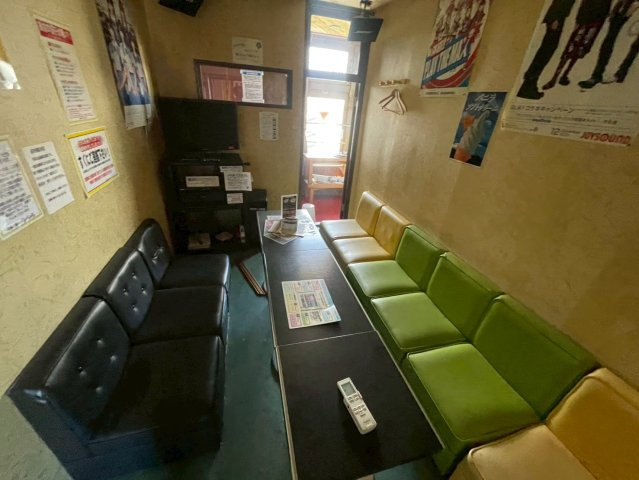 岩手県北上市一棟商業ビルの内装