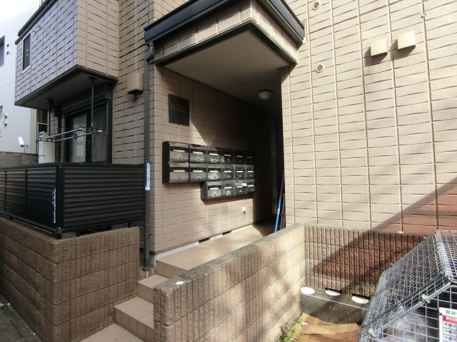 小宮メゾンのエントランス