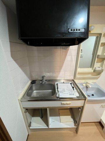 国立市富士見台２丁目の賃貸マンションのキッチン