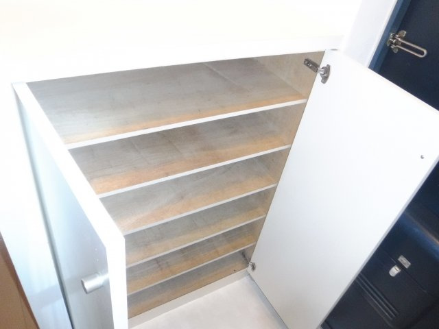 コーポクレストの収納|他のお部屋の参考写真となります。