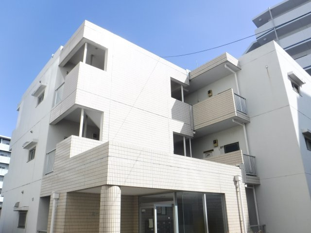 コーポクレストの外観|ＲＣ構造☆振り分けタイプ☆