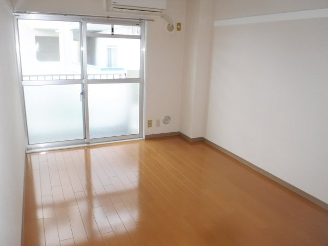 コーポクレストの居間・リビング|他のお部屋の参考写真となります。