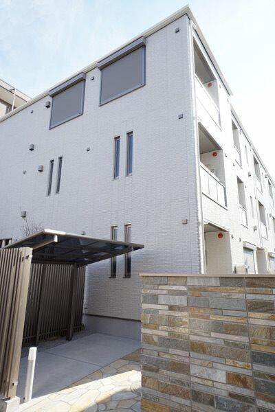 川崎市多摩区登戸の賃貸マンションの外観