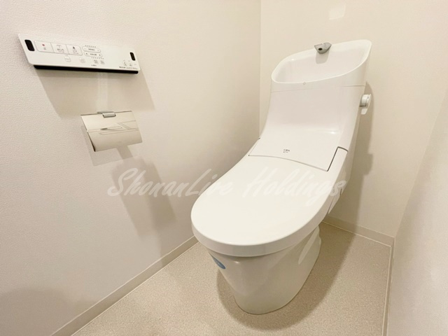 横浜市戸塚区矢部町の賃貸マンションのトイレ|清潔感のあるトイレです