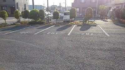 アズベールの駐車場|駐車場があるので、車を買う予定の方も安心です