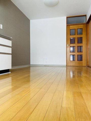 浅間ハイツの居間・リビング|ゆったり過ごせる居間です