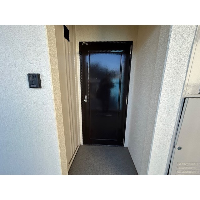 丸新ハイツの玄関|毎日通る玄関はこちらです