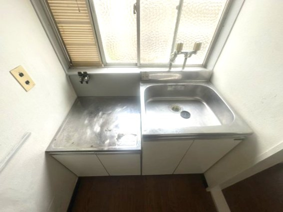 本田マンション2号棟のキッチン|きれいなキッチンです