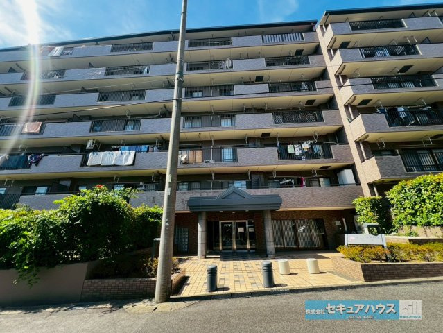 ライフウェルズ日進Ⅰの外観|事前予約にて現地ご見学いただけます！お気軽にお問い合わせください♪
■株式会社　セキュアハウス　豊明支店■
住宅ローンに強く、知識、経験豊富なスタッフ在籍
お客様に寄り添い、ご成約後もサポート致します