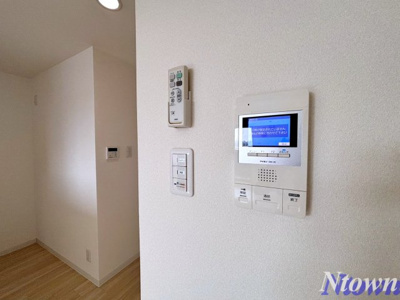 【セキュリティ】 | グランメゾン黒川 | モニター付きインターフォンです。