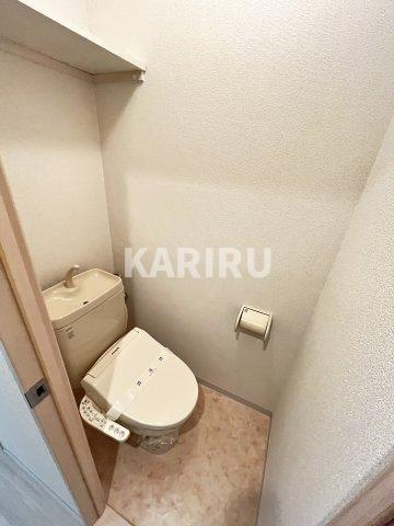 b.shadeのトイレ|落ち着いたトイレです