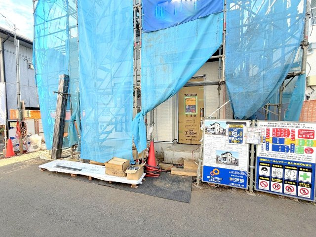 あきる野市雨間全１棟 新築戸建の前面道路含む現地写真