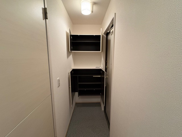 クラインガルテン　Ｂ棟の玄関