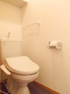【トイレ】 | メゾン・リヴェールⅡ | コンパクトで使いやすいトイレです