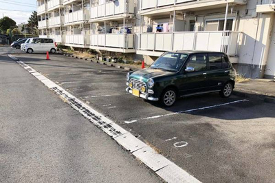 【駐車場】 | ビレッジハウス長泉2号棟 | 駐車場があるので、車を買う予定の方も安心です