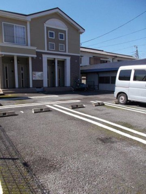 【駐車場】 | フローラルクラベール | 駐車場です