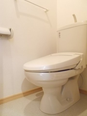 【トイレ】 | ニューメゾン | コンパクトで使いやすいトイレです