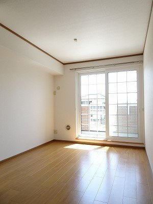 【居間・リビング】 | ランポーベル | ゆったりとした居間です