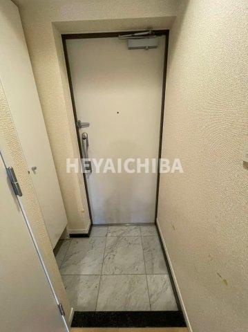クレイシア新御徒町の玄関