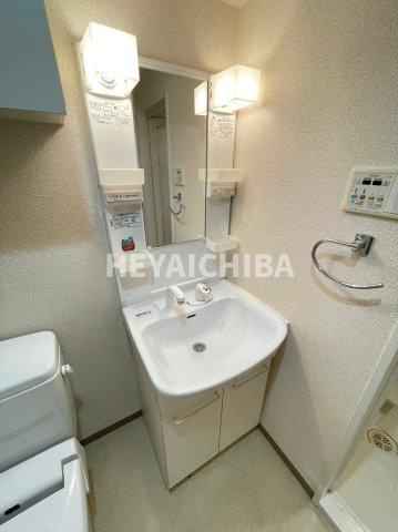 クレイシア新御徒町の洗面所